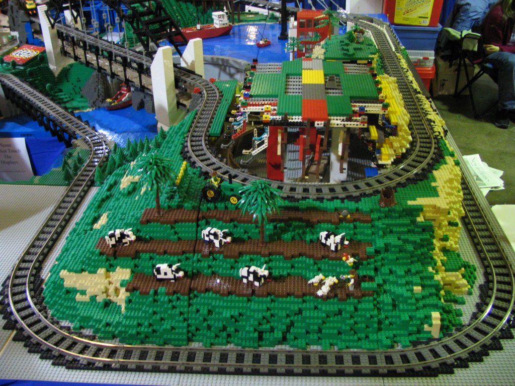 train-layout-06.jpg