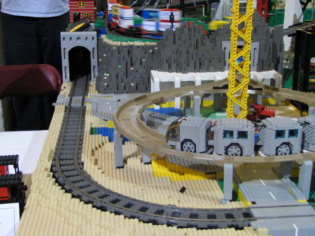 train-layout-detail-12.jpg