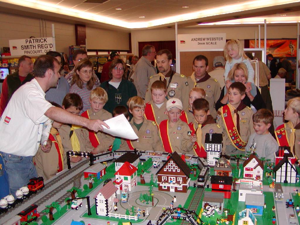 crowd08.jpg