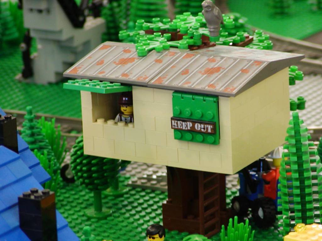 treehouse1.jpg