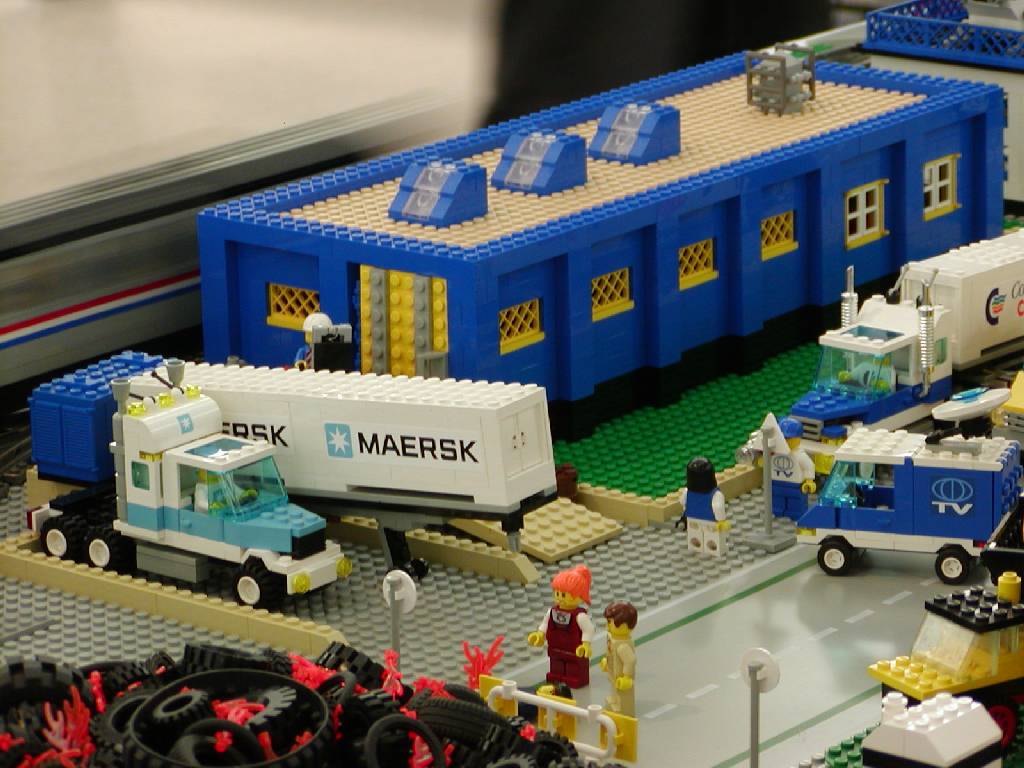 warehouse1.jpg