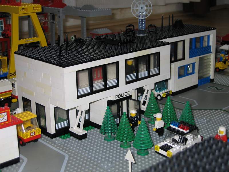 police_02a.jpg