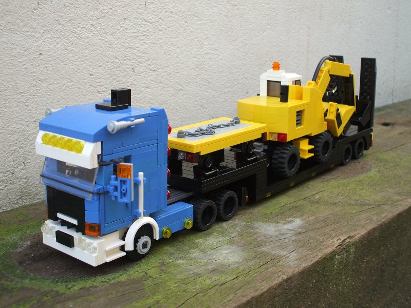 truckmoc01.jpg