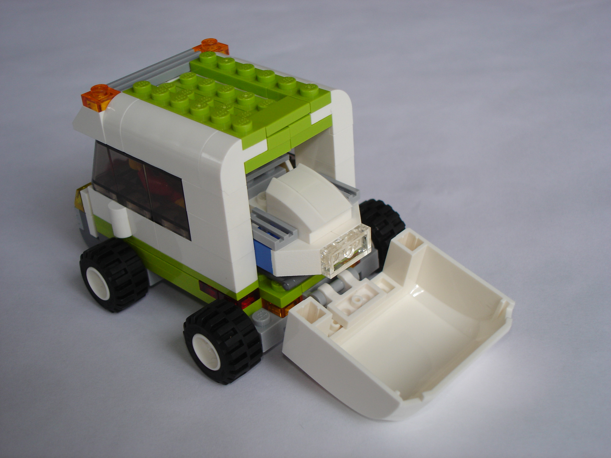 05-drone_van.jpg