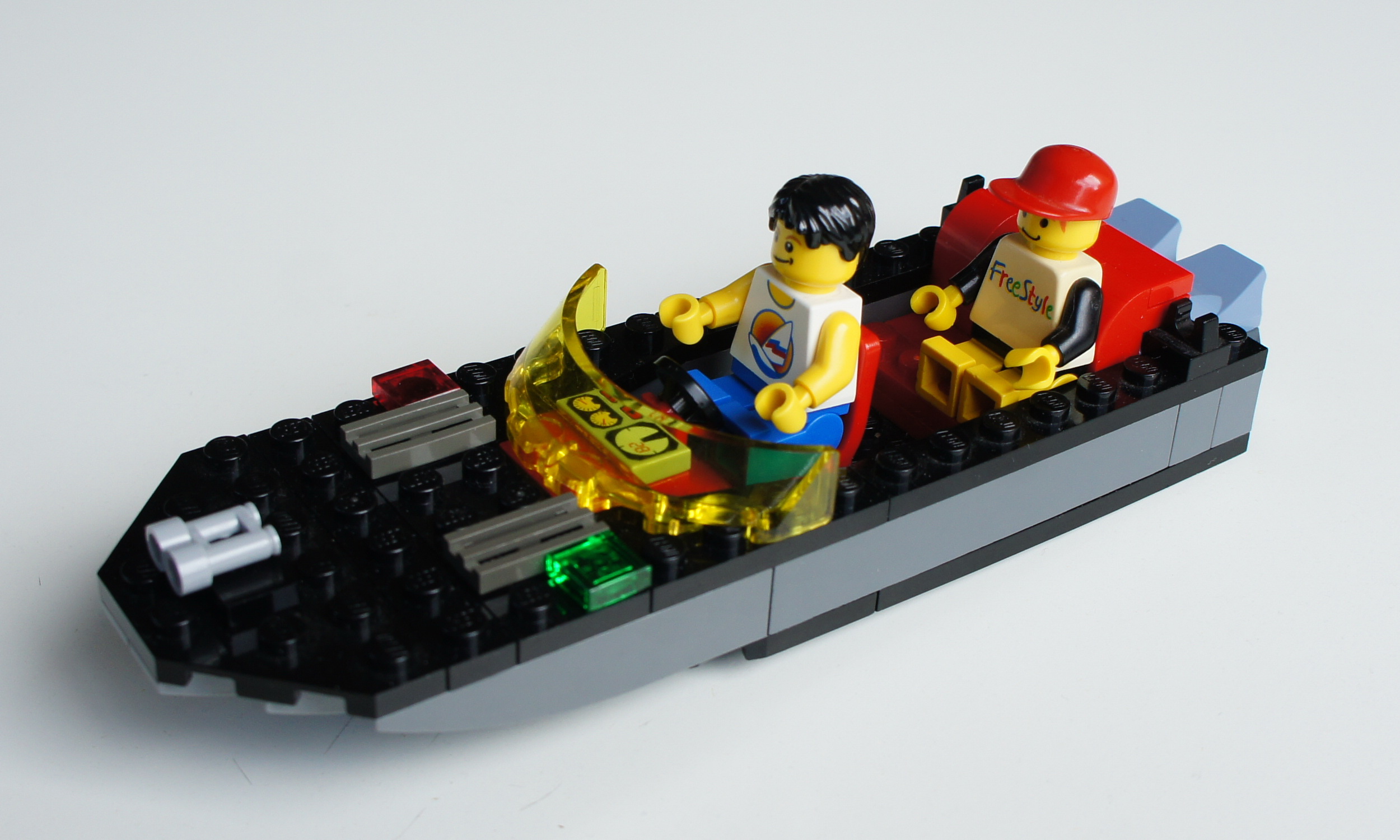 boat-02.jpg