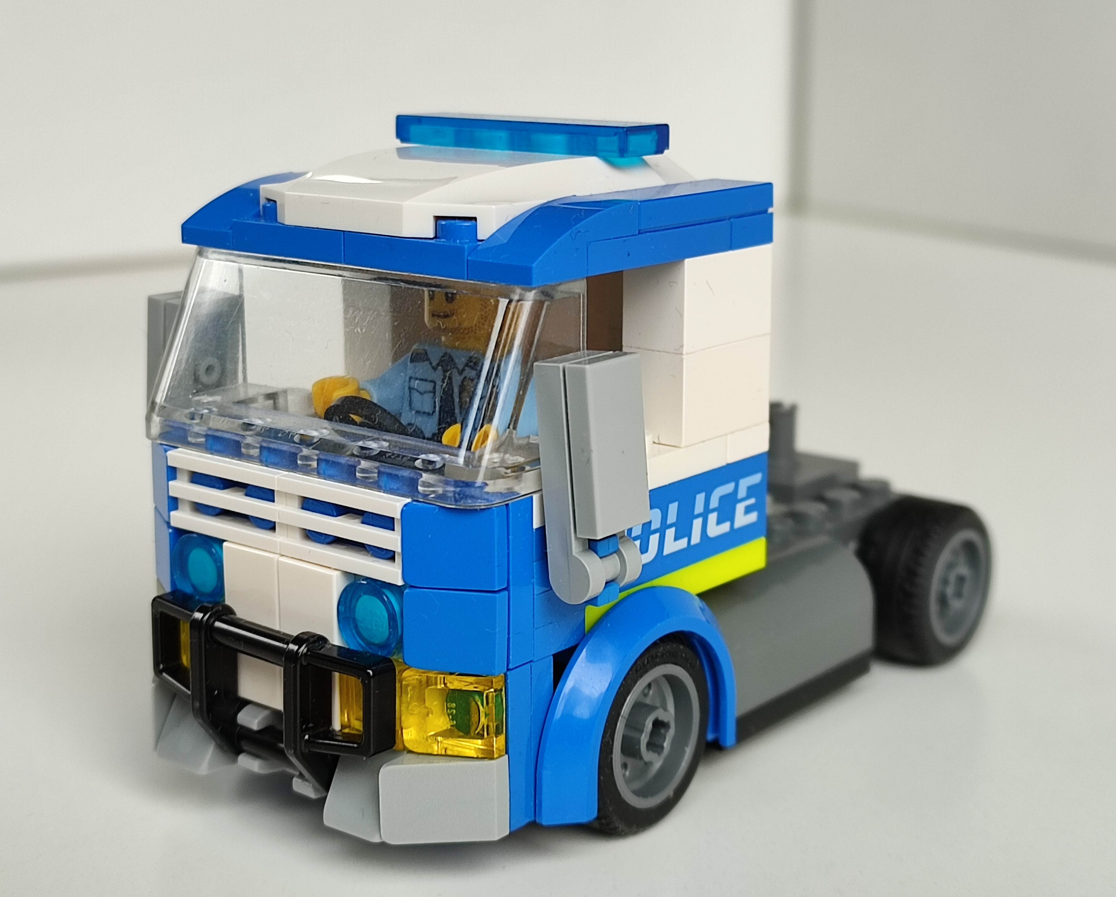 police-02.jpg