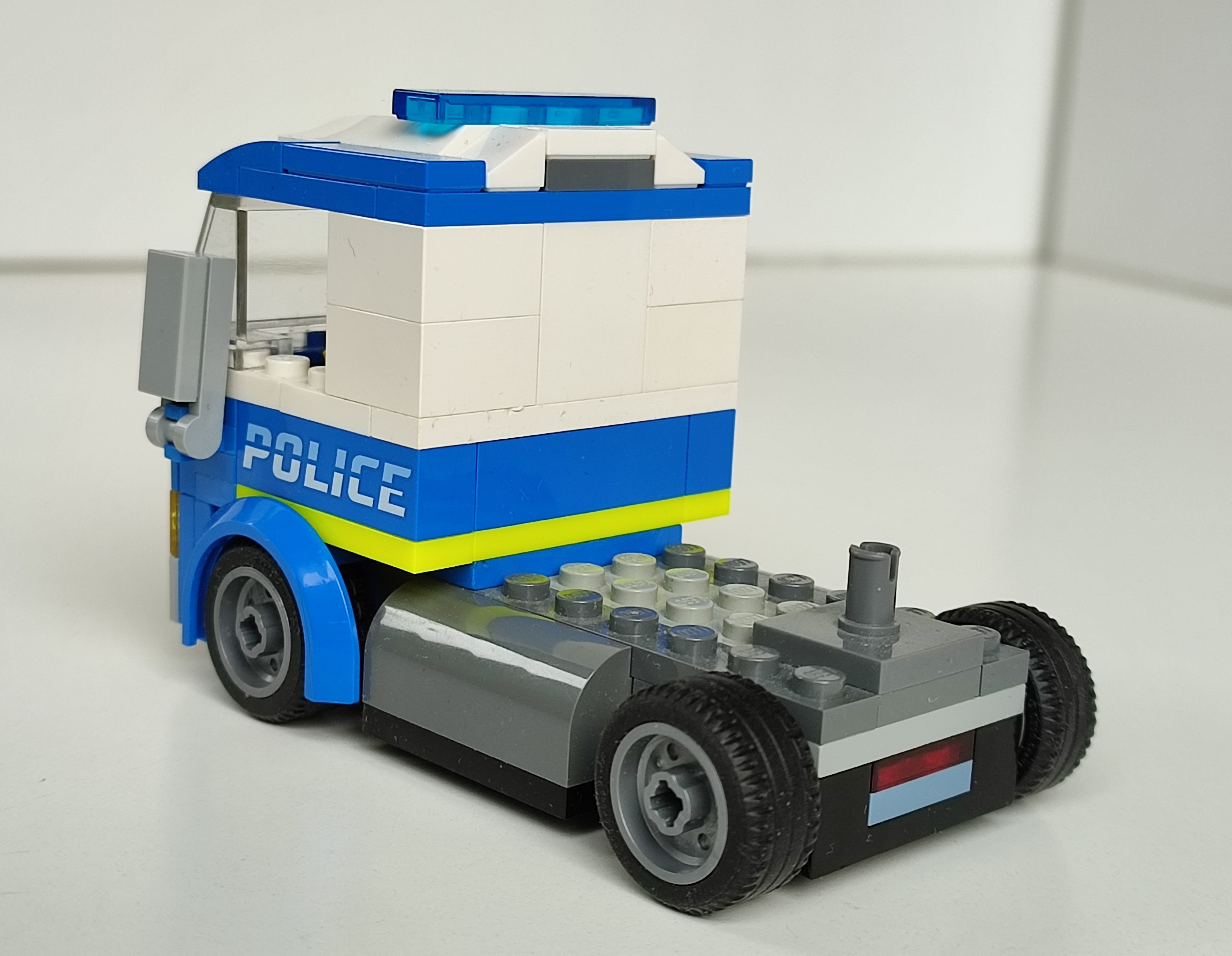police-04.jpg