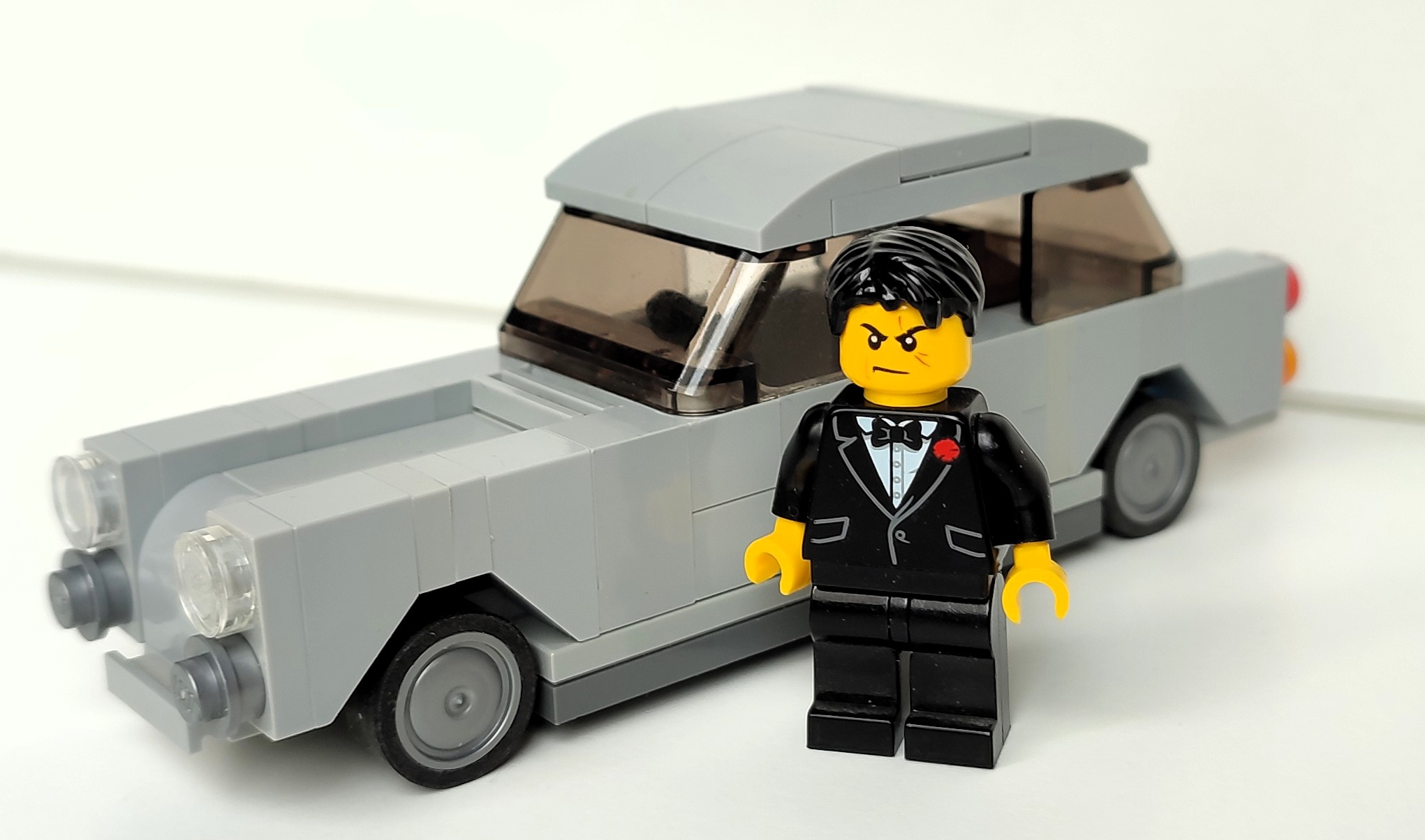 09-spy.jpg