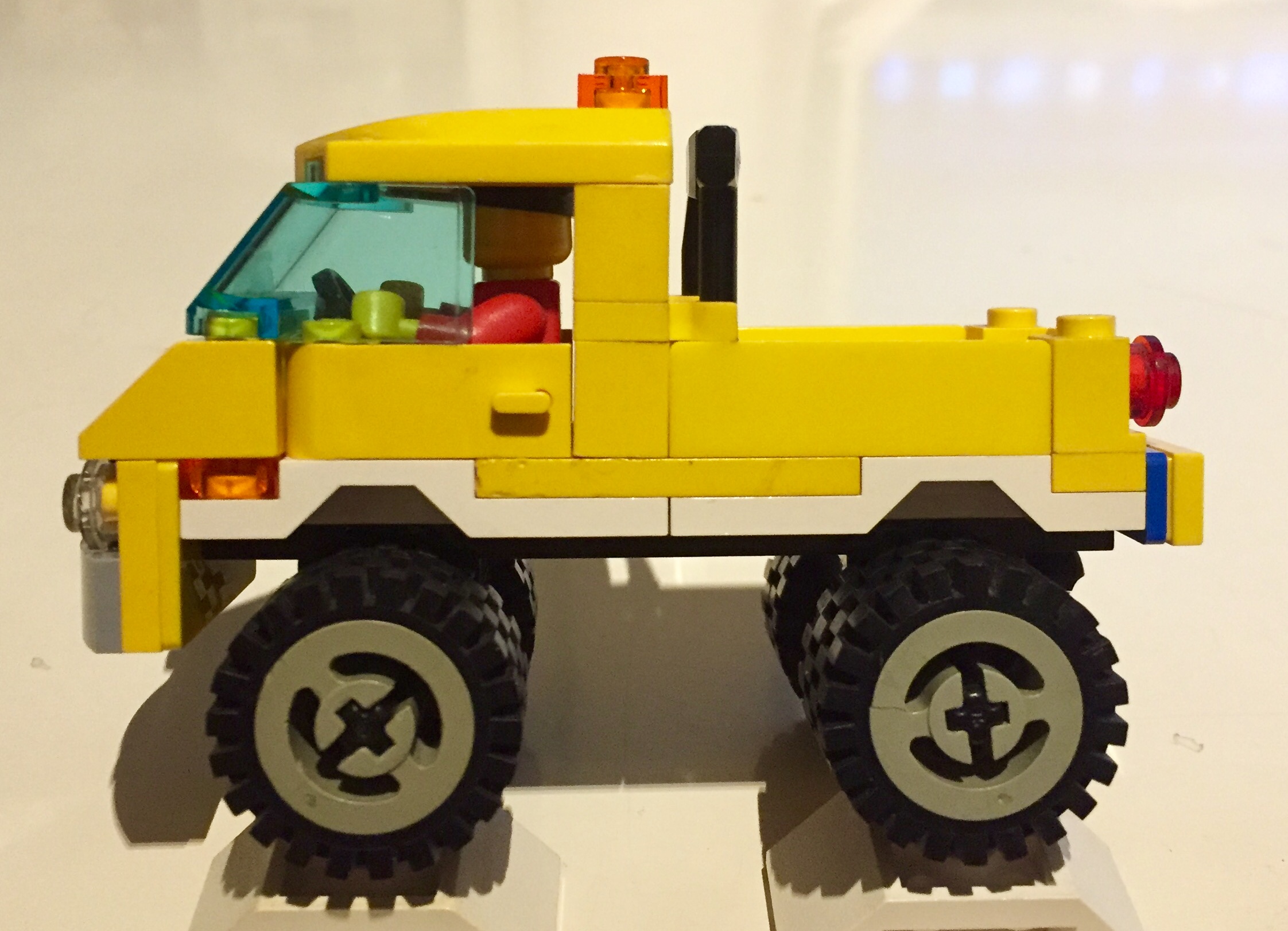 unimog-r02.jpg