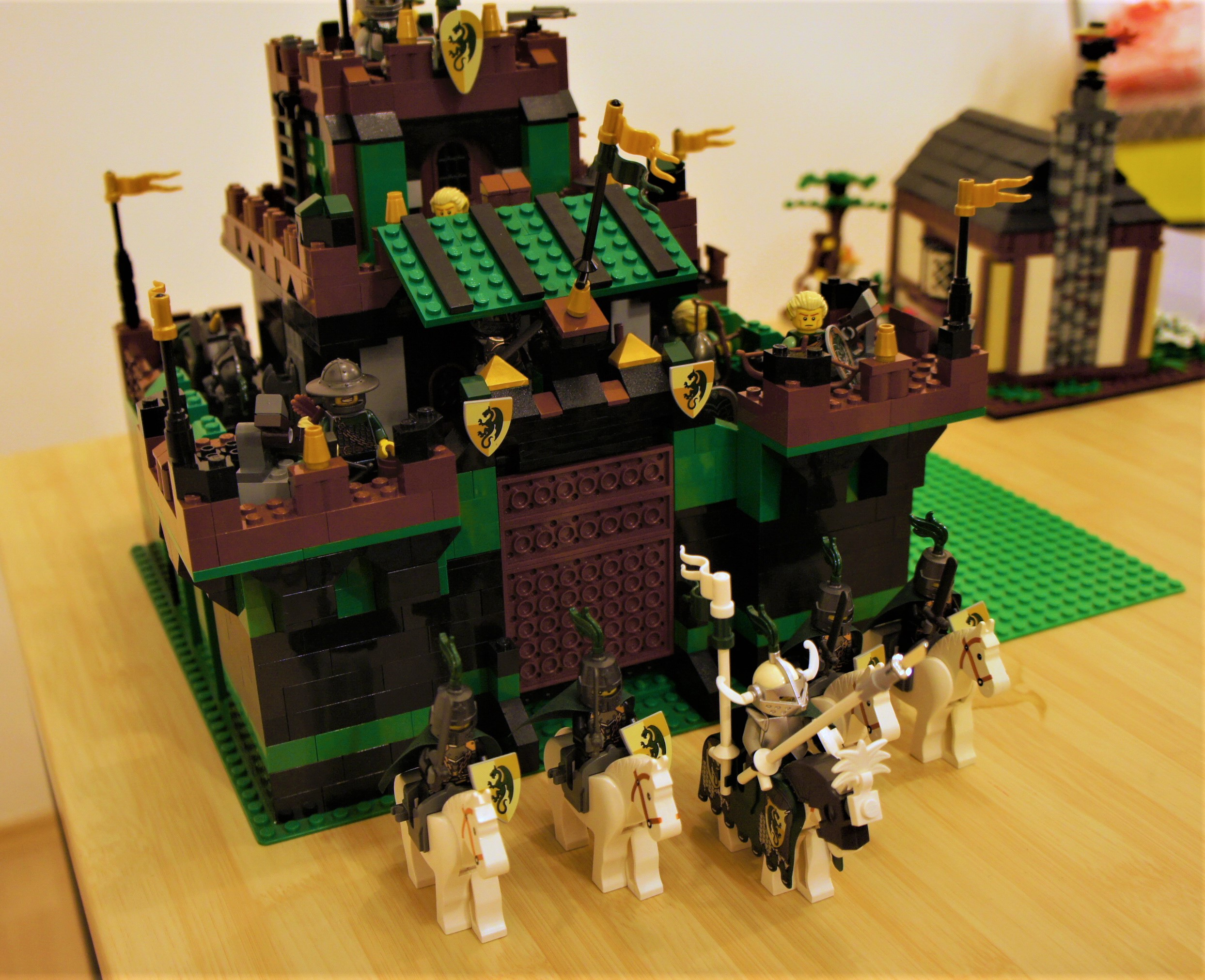 16-le_castle_-_cavalry.jpg