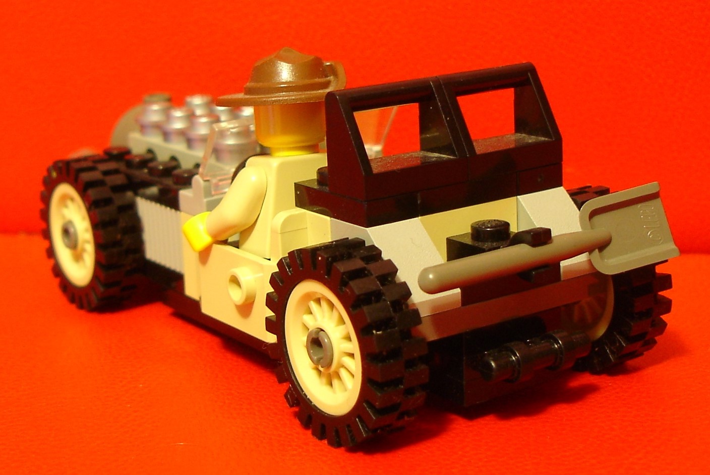 02-adventurer.jpg