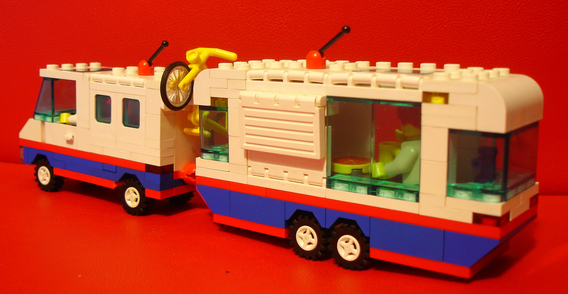 02-caravan.jpg