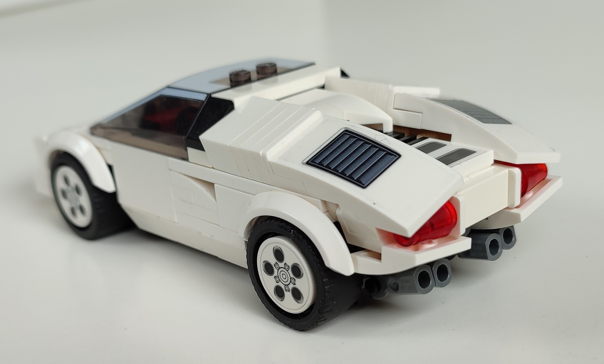 04-back.jpg
