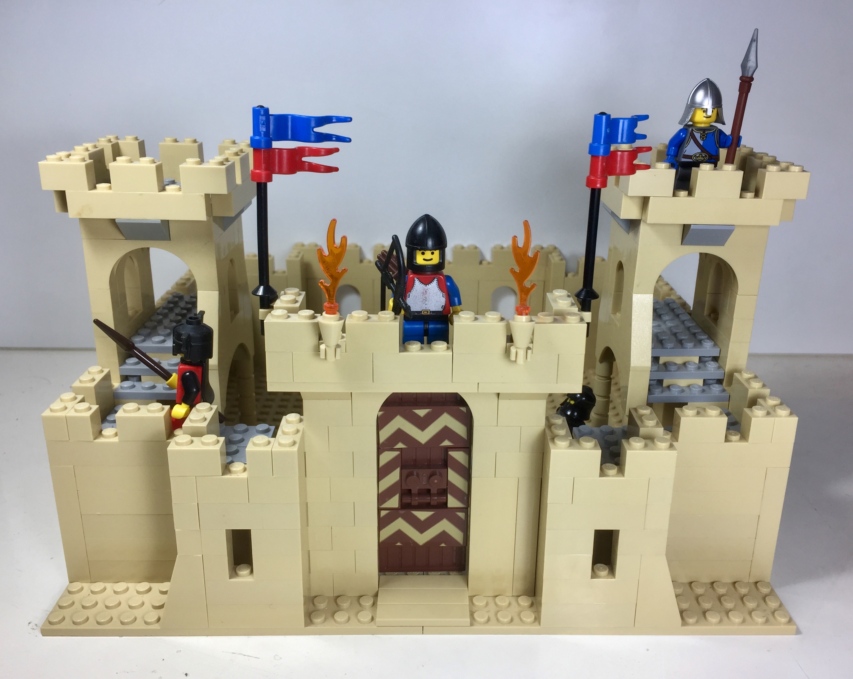 castle-01.jpg