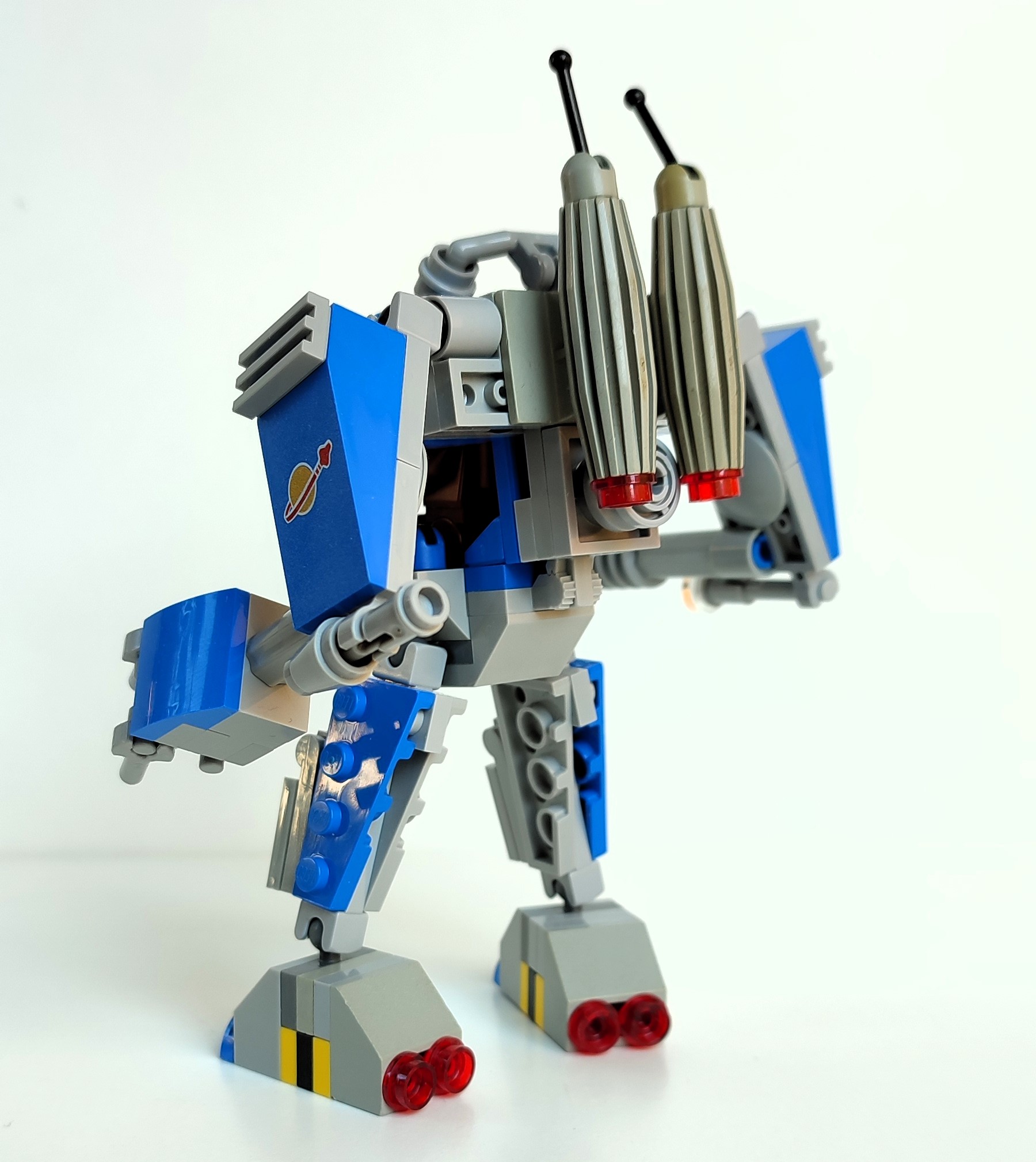 03-backleft.jpg