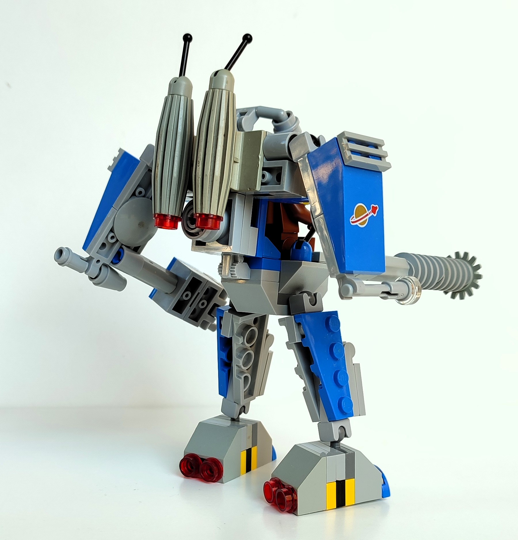04-backright.jpg
