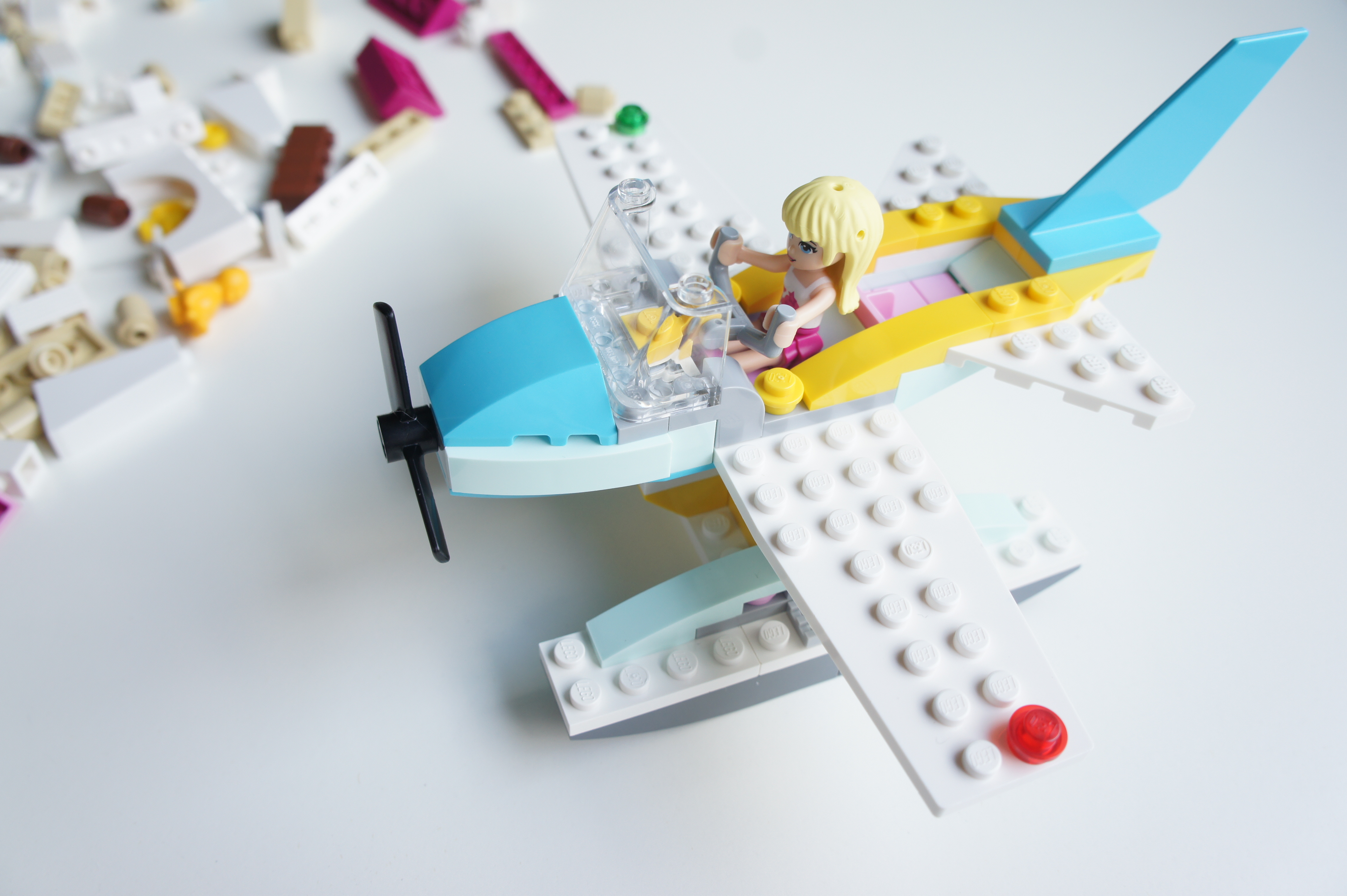08-plane.jpg