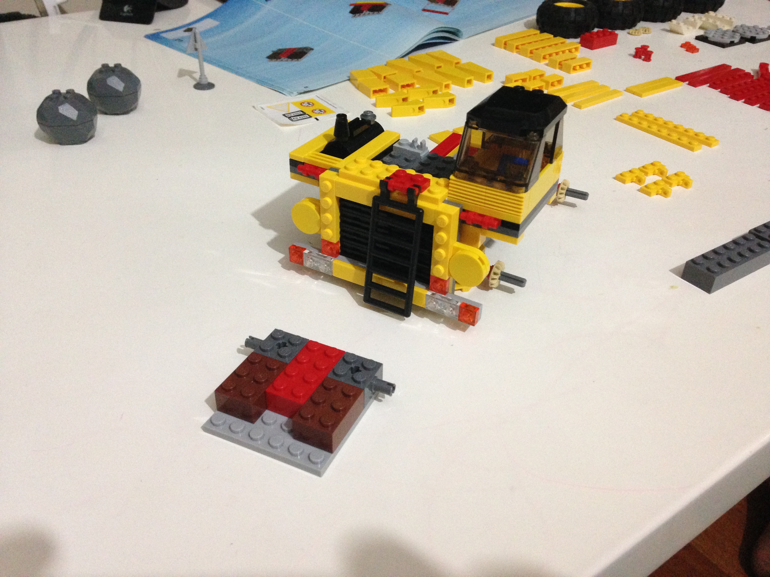 14-build.jpg