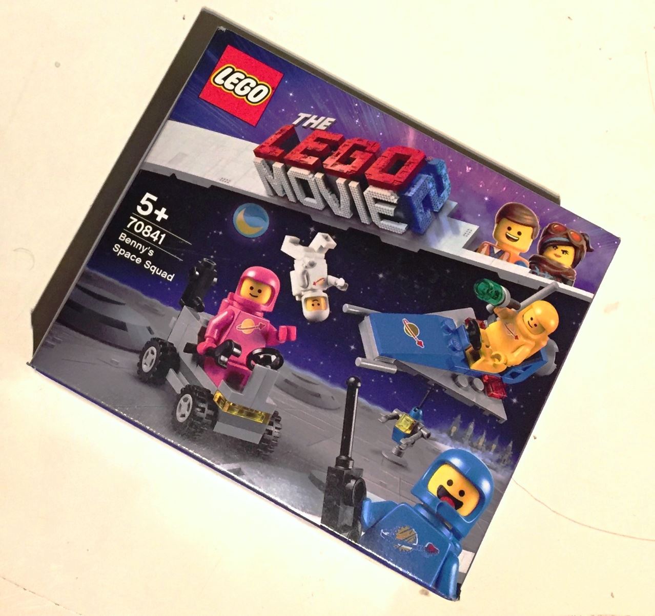 01-box-r.jpg