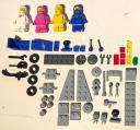 04-pieces.jpg