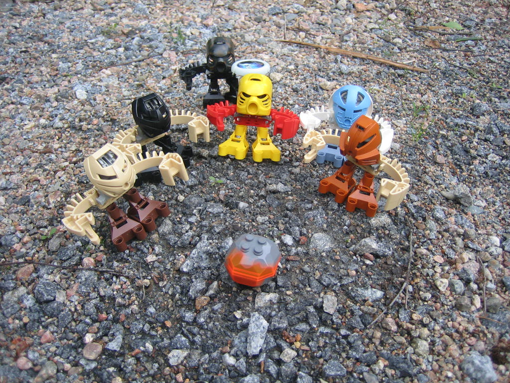 bionicle_001.jpg