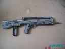 famas_003.jpg