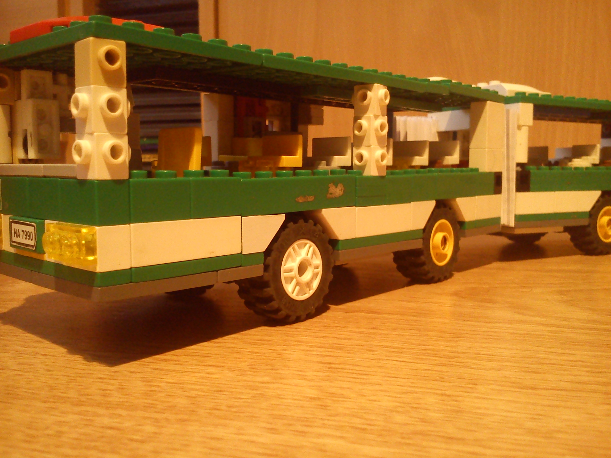 articulated_bus_10.jpg