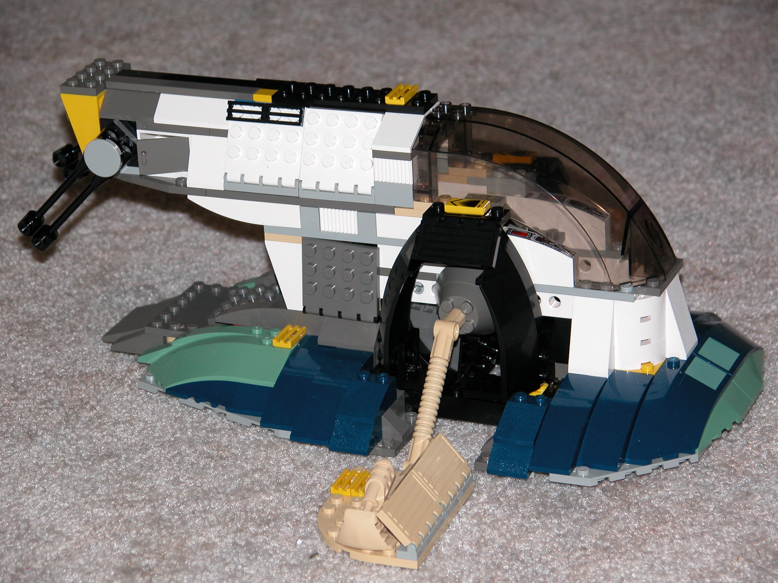 legos_1_24_2004_029.jpg