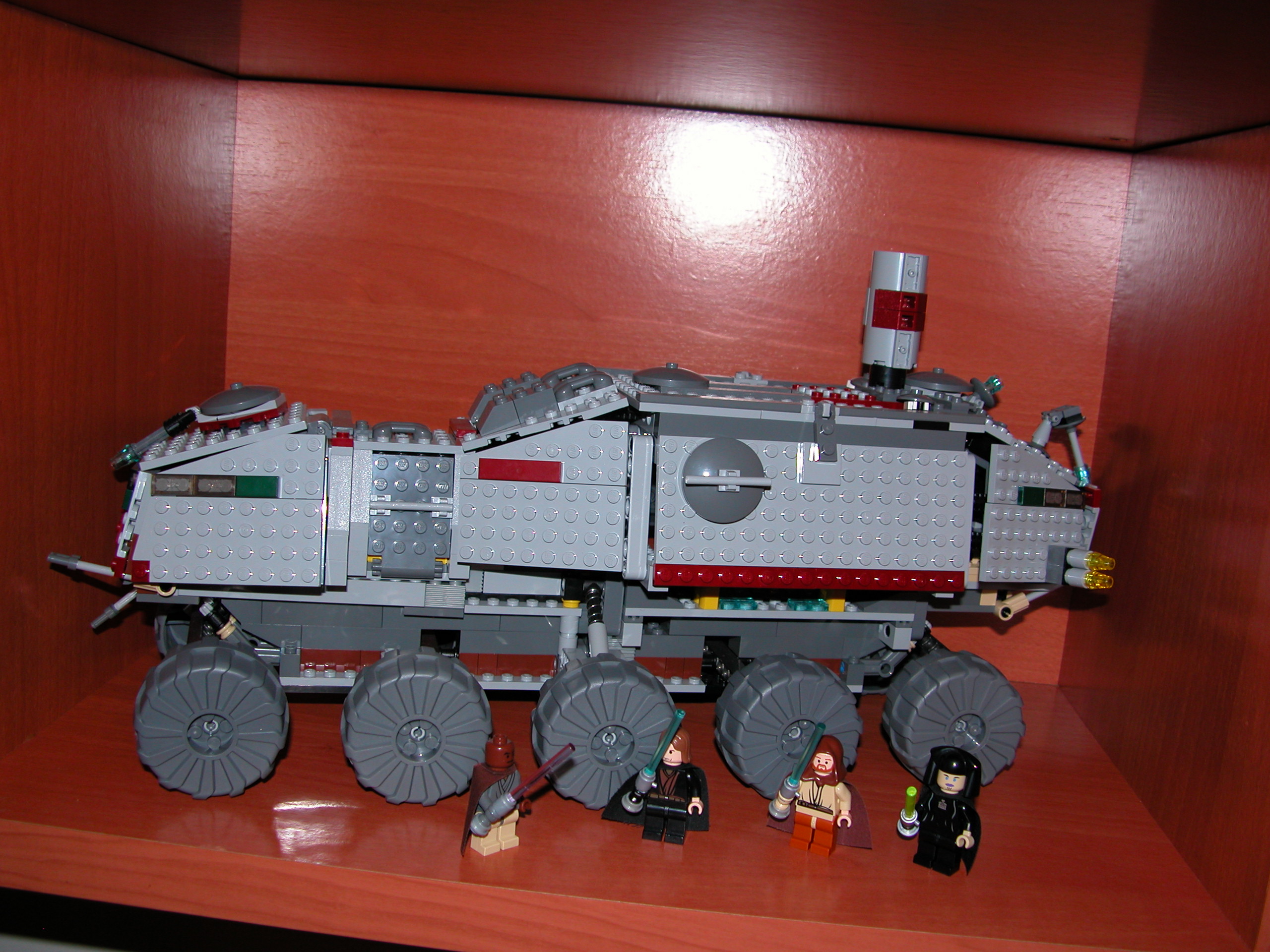 legos_2_19_07_001.jpg