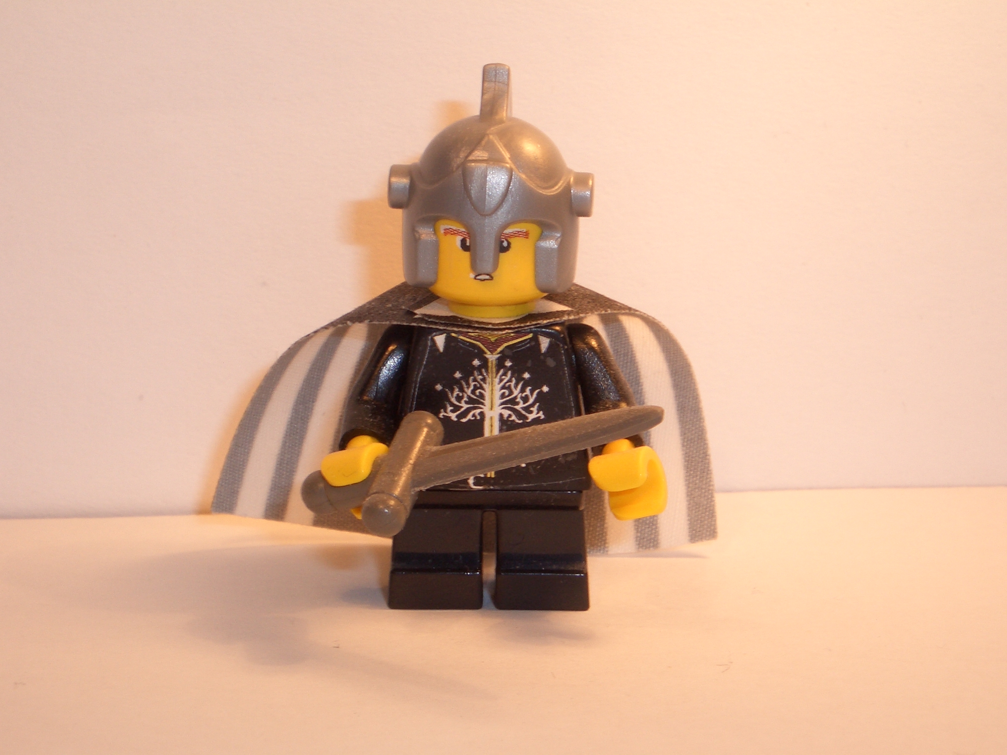 pippin_in_armor.jpg