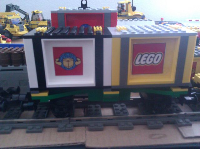 10_wide_container_car_with_lego_container.jpg