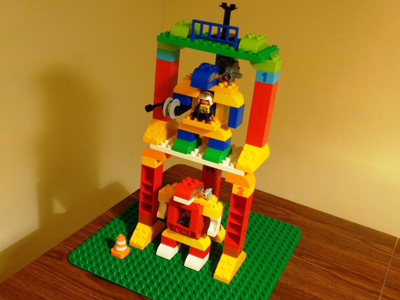 duplo_robots_base.jpg
