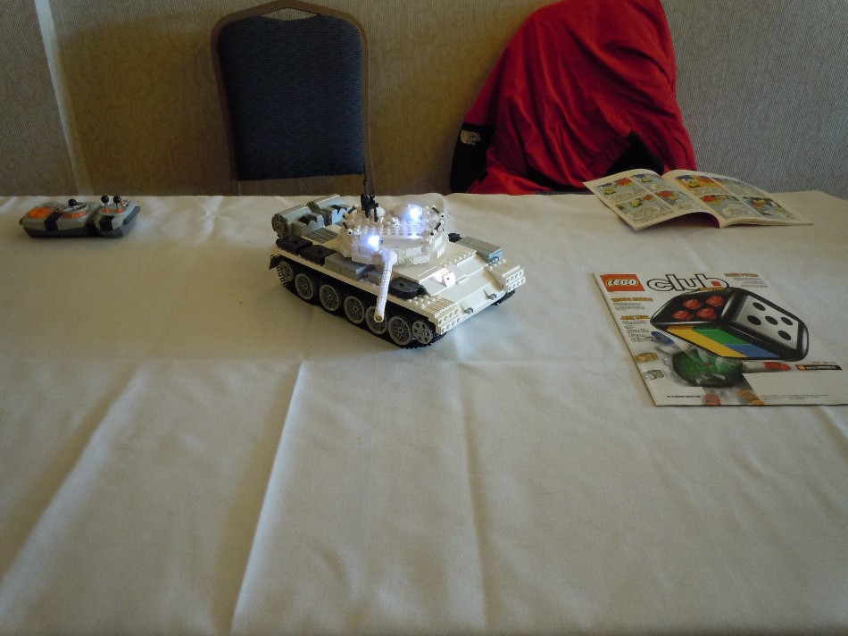 07_toycon_2010oc17.jpg