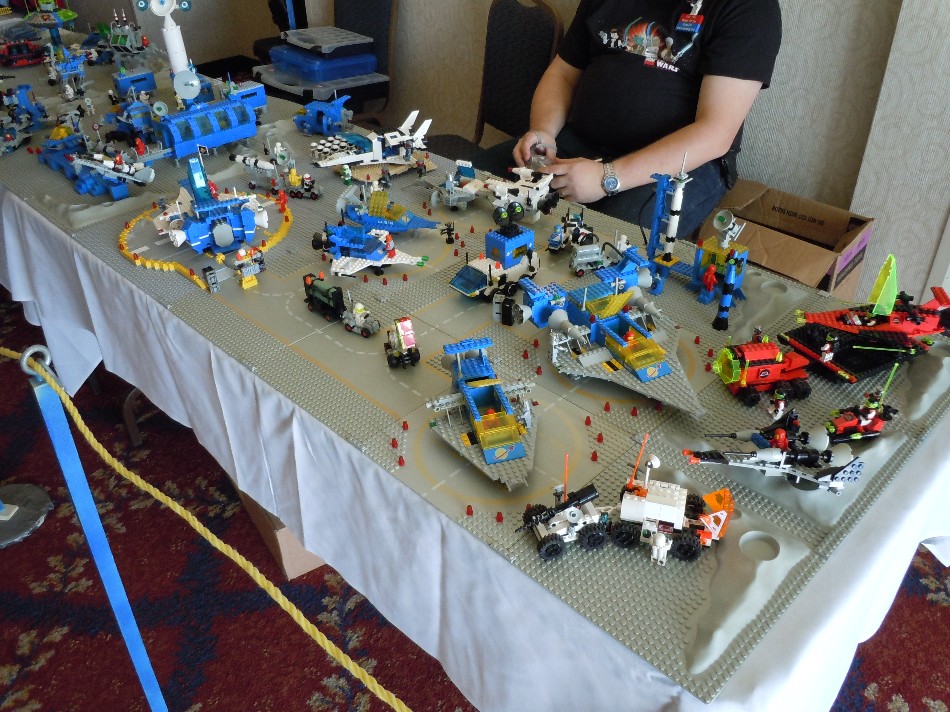 17_toycon_2010oc17.jpg