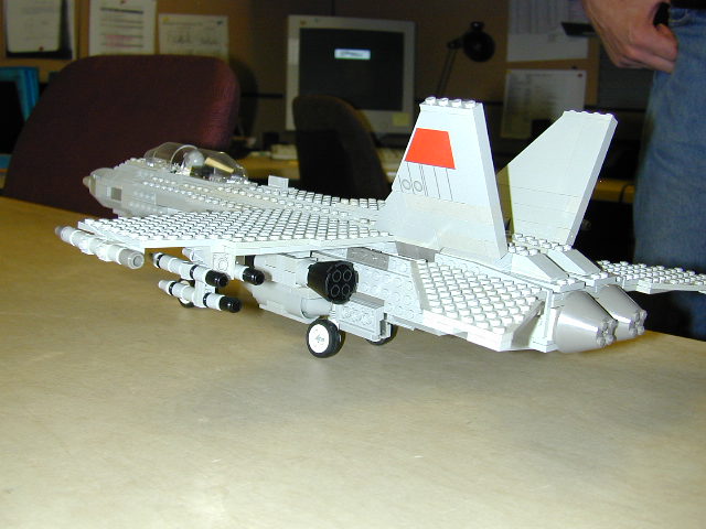 23_f18.jpg