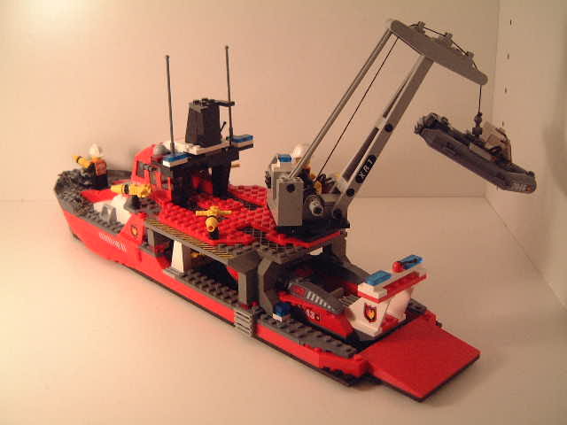 fireboat2.jpg