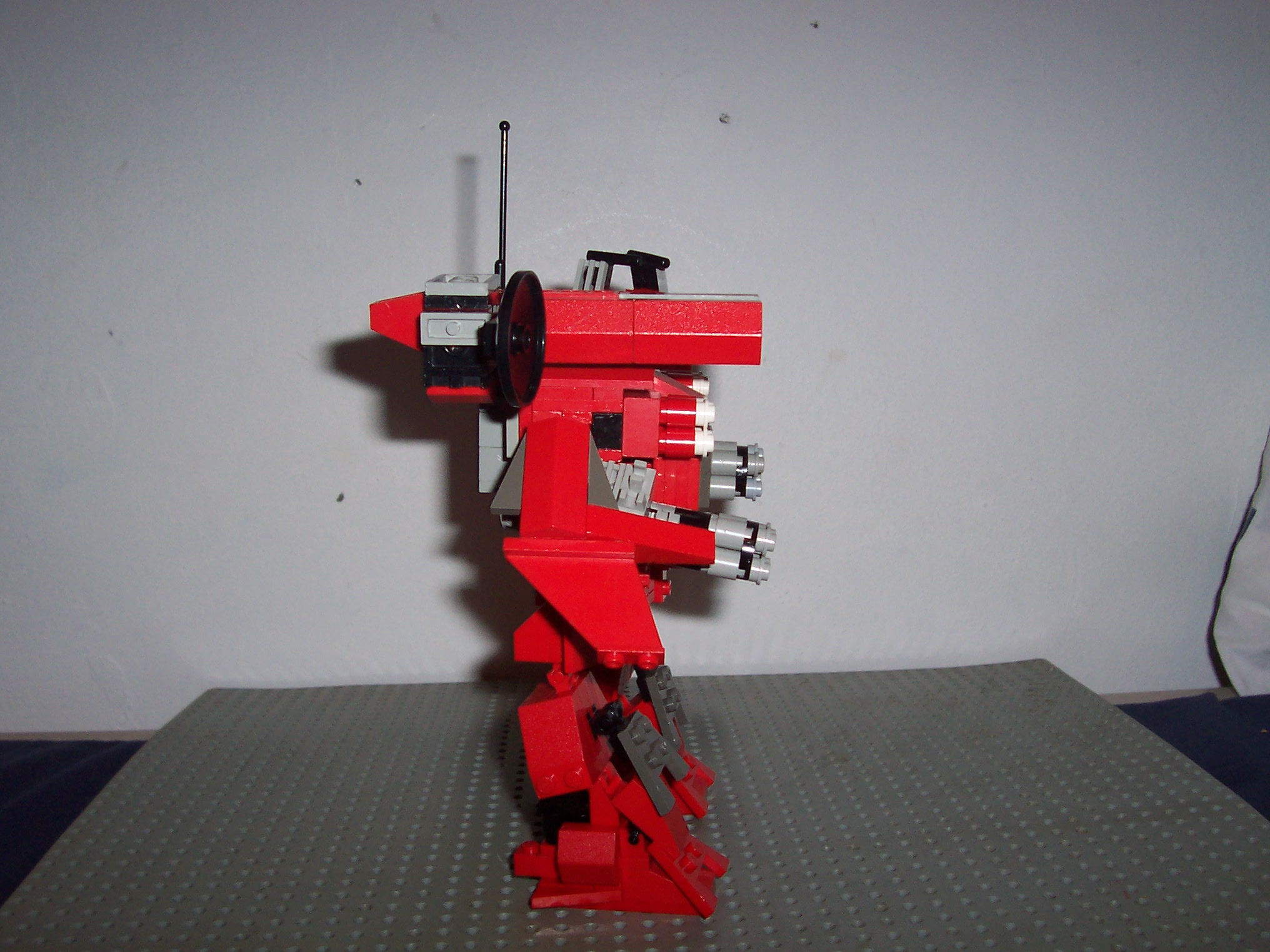 red_mech_004.jpg