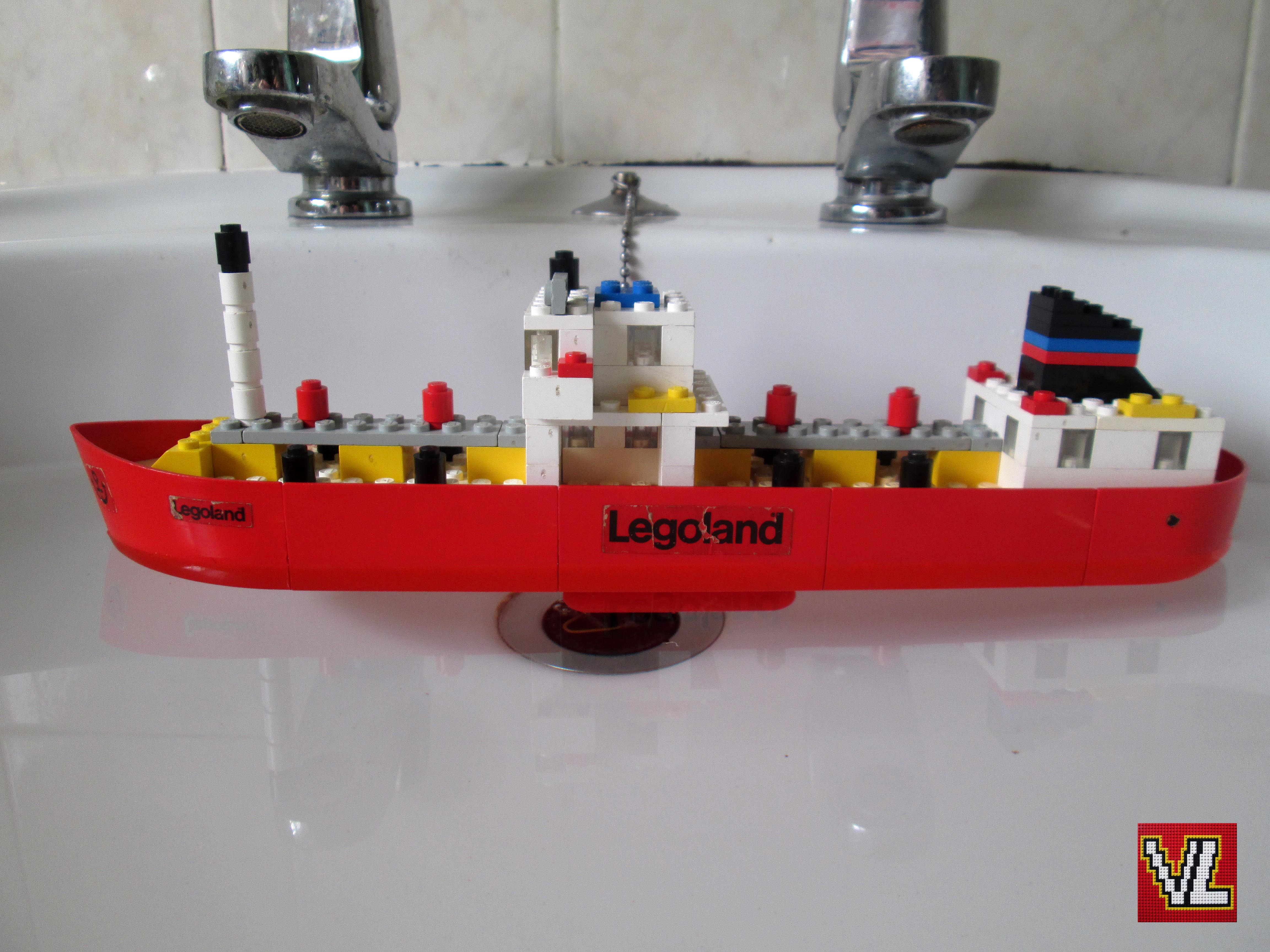 LEGO-312-Cargo_Ship_206-vl.jpg