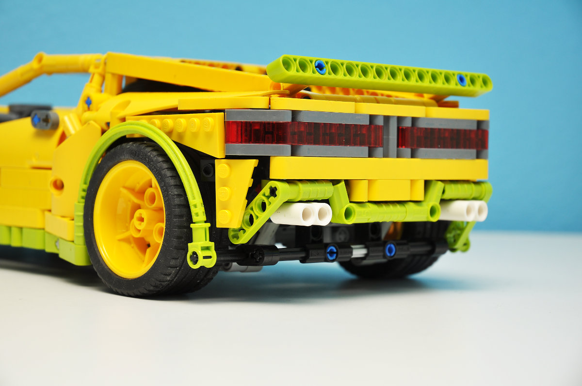 04_rear_close.jpg