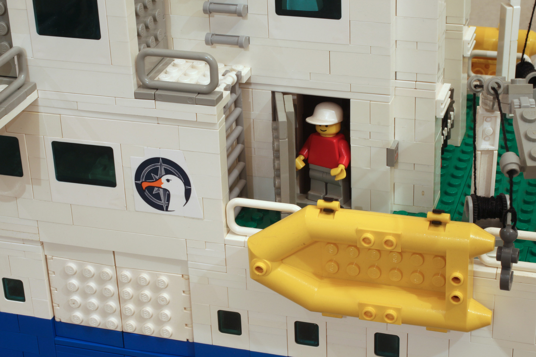 lego-42064.jpg