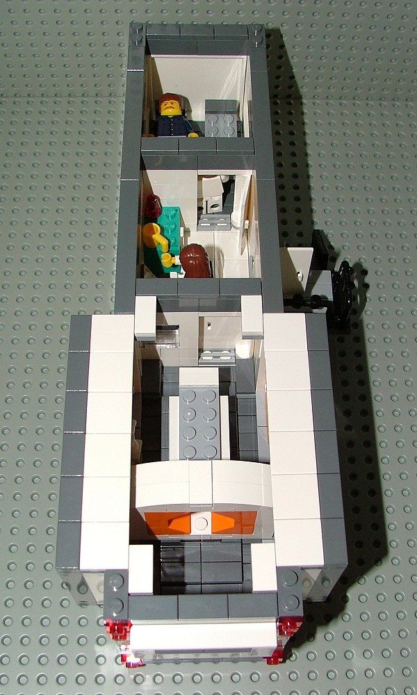 ct-trailer09.jpg