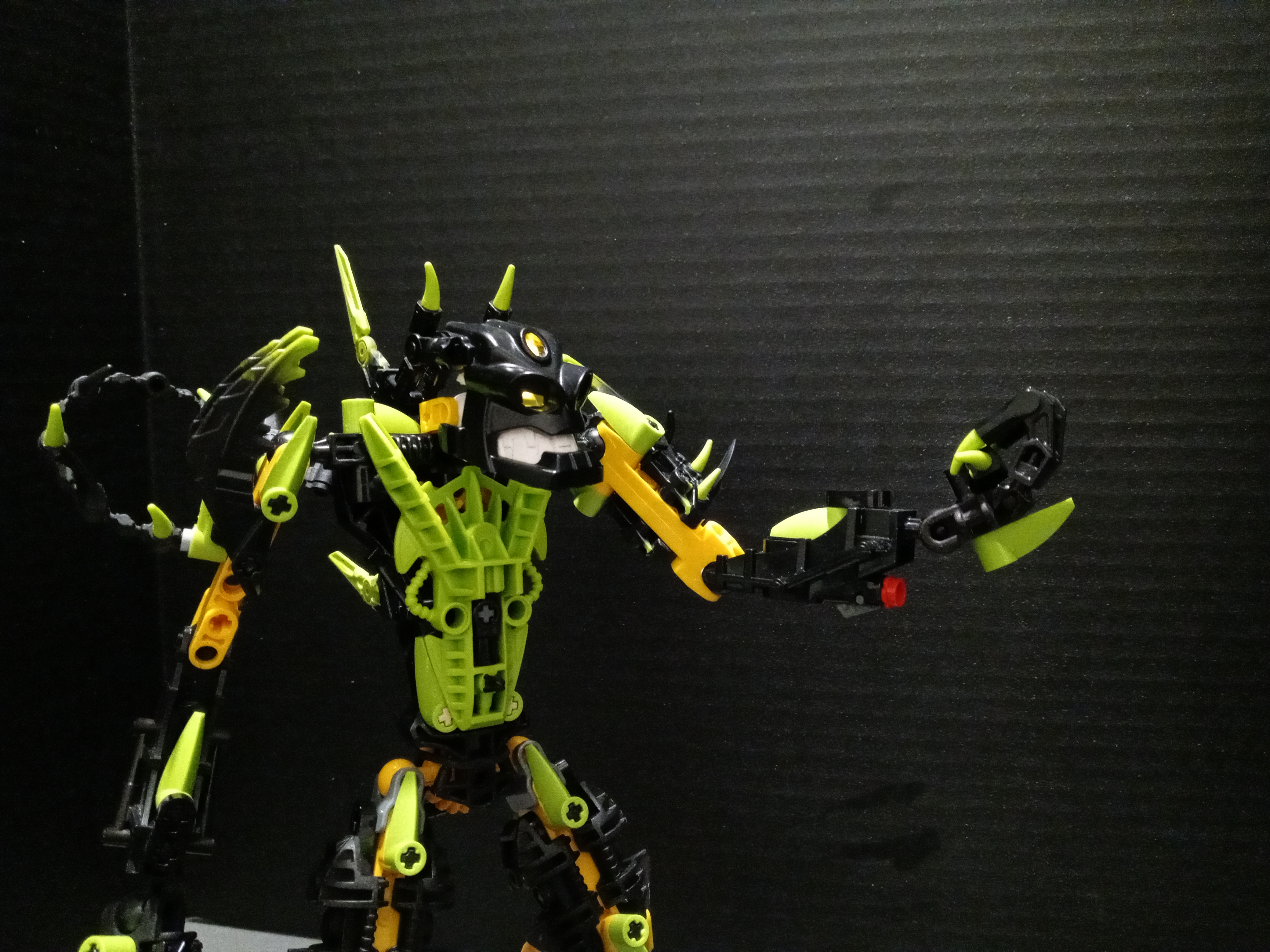 gurooth-3.jpg