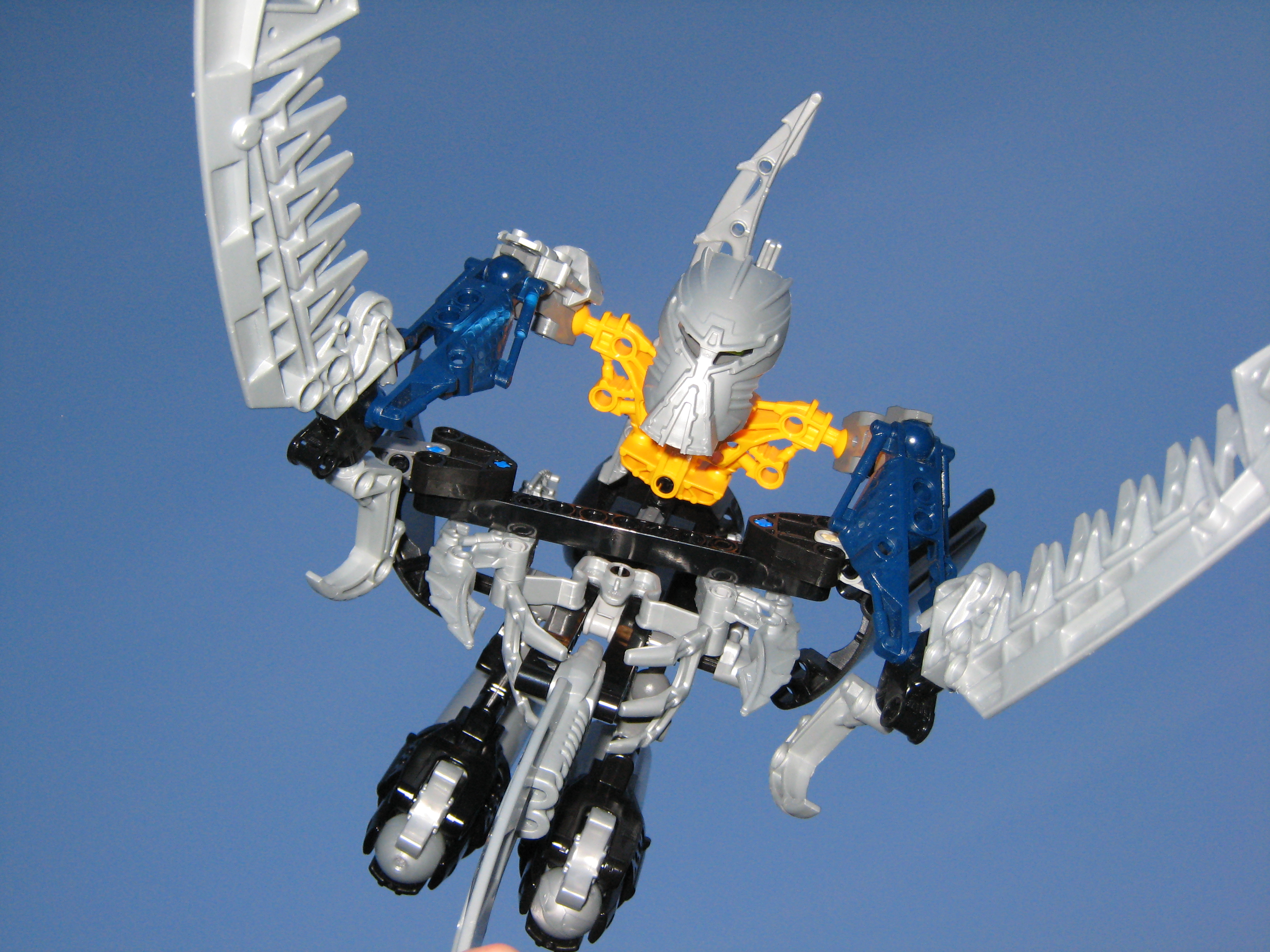 bionicle-01.jpg