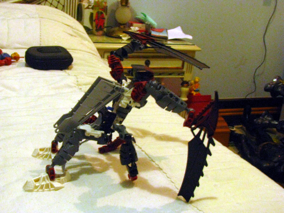 bionicle_mantis_04.jpg