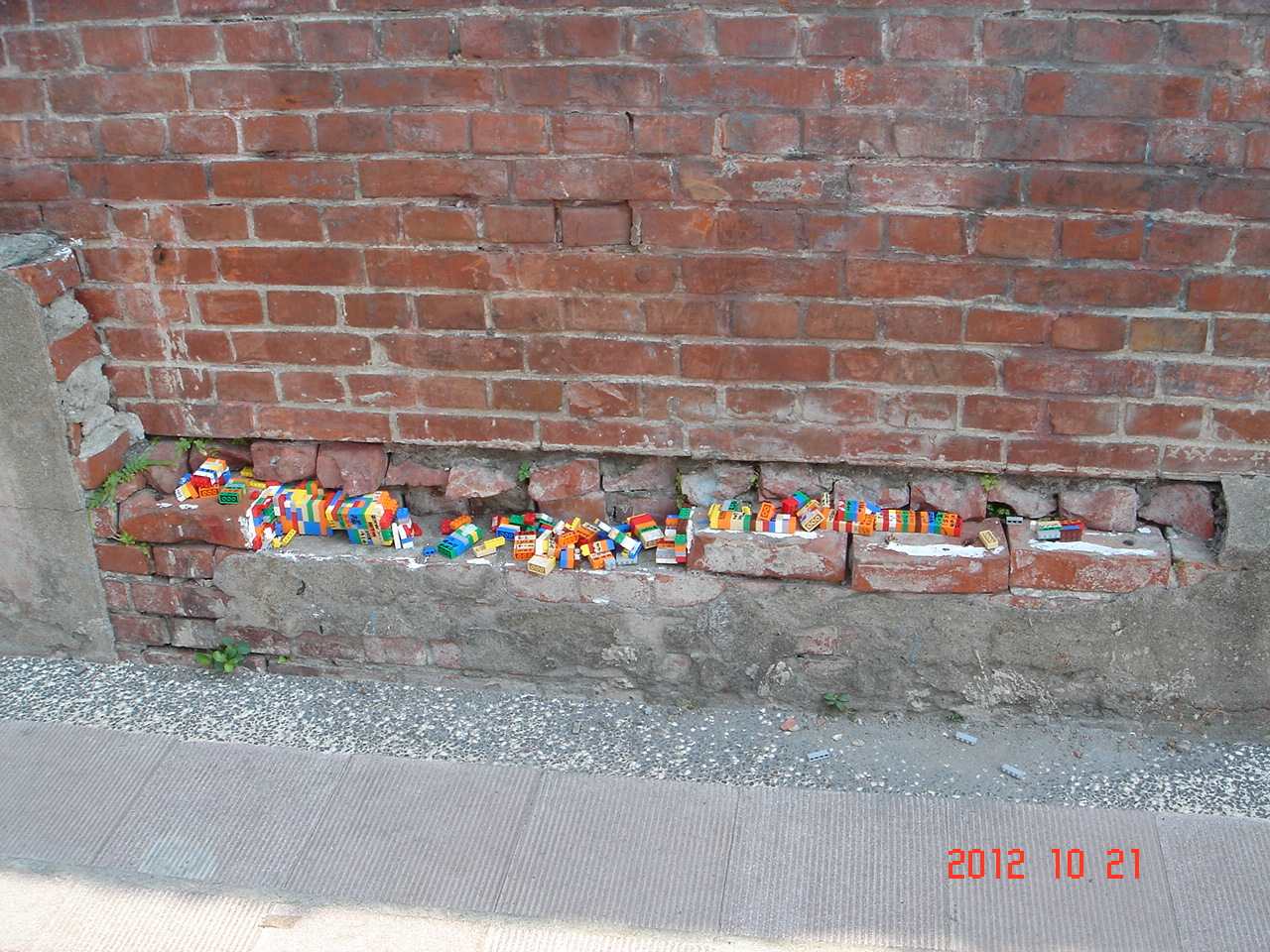 brick_ucc-office_1021001.jpg