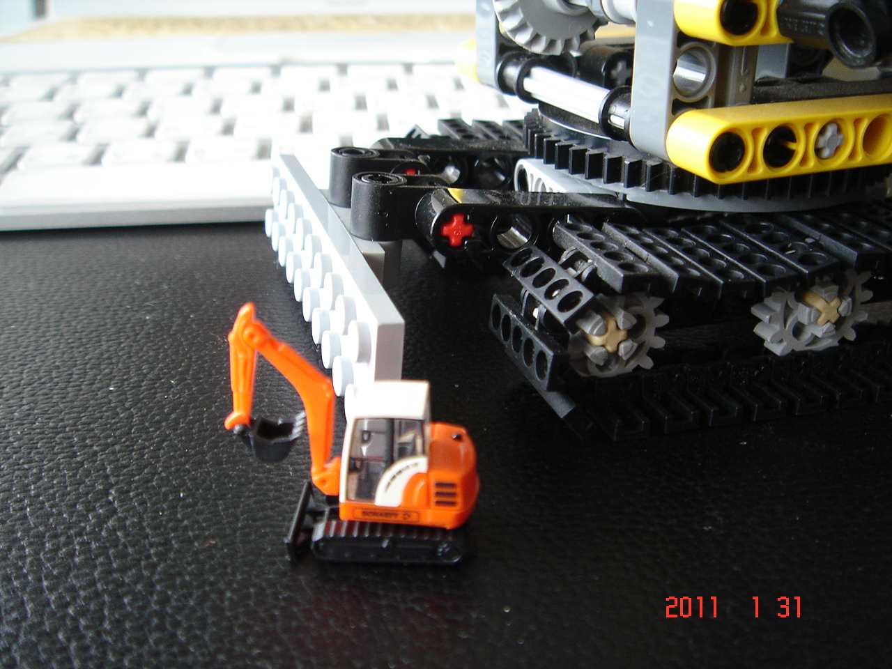 excavator-3.jpg