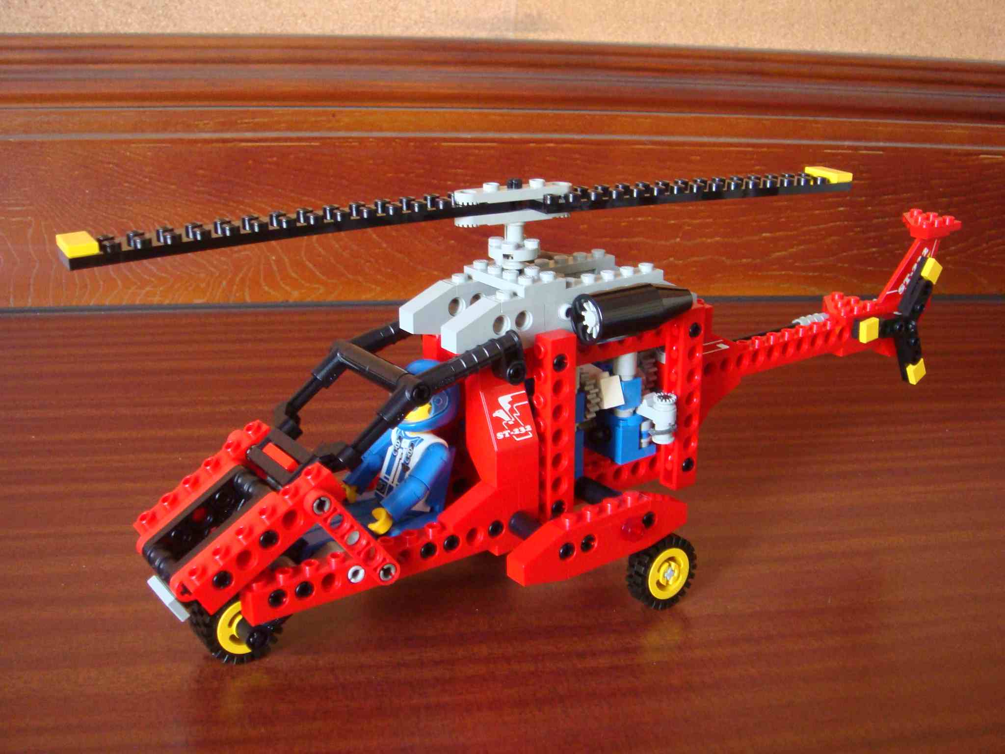 lego_8032-2.jpg