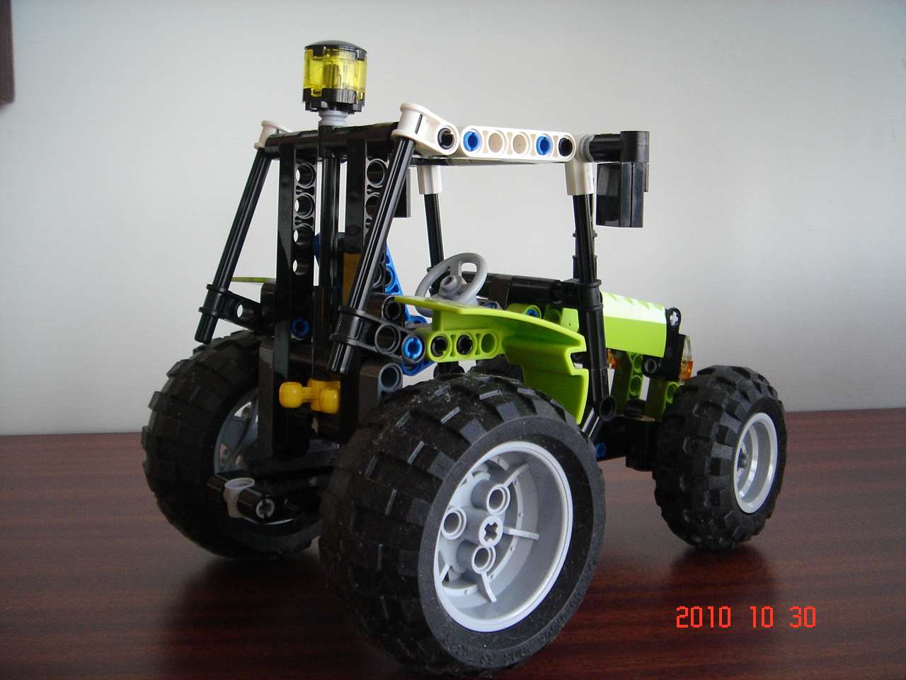 lego_8049-2.jpg