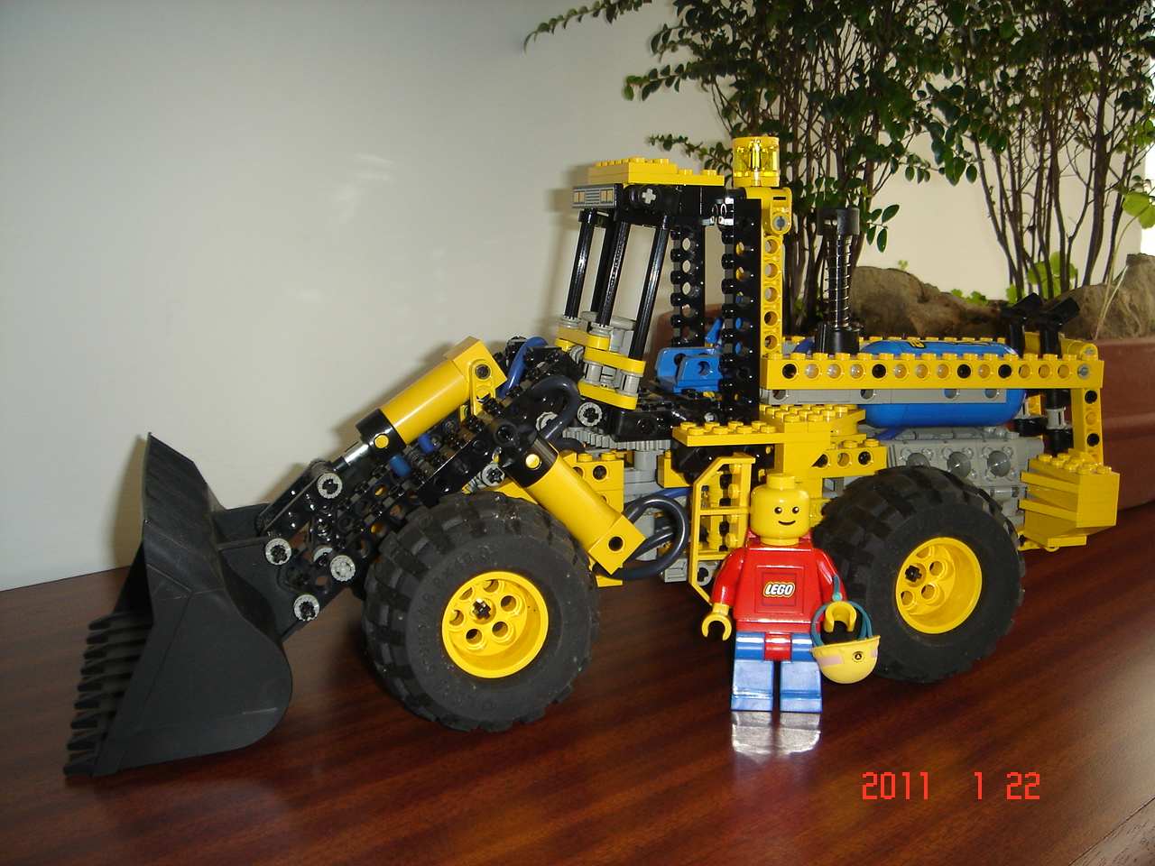 lego_8459-mini-1.jpg