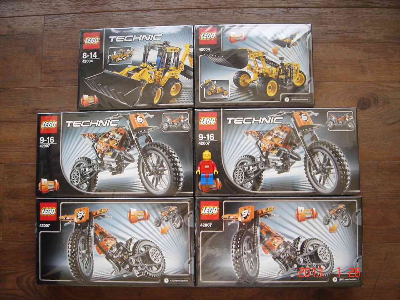 lego_technic_ucc-office_0126001.jpg
